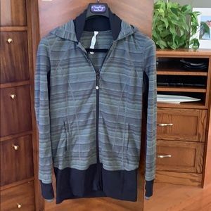 LULULEMON ZIP UP HOODED JACKET